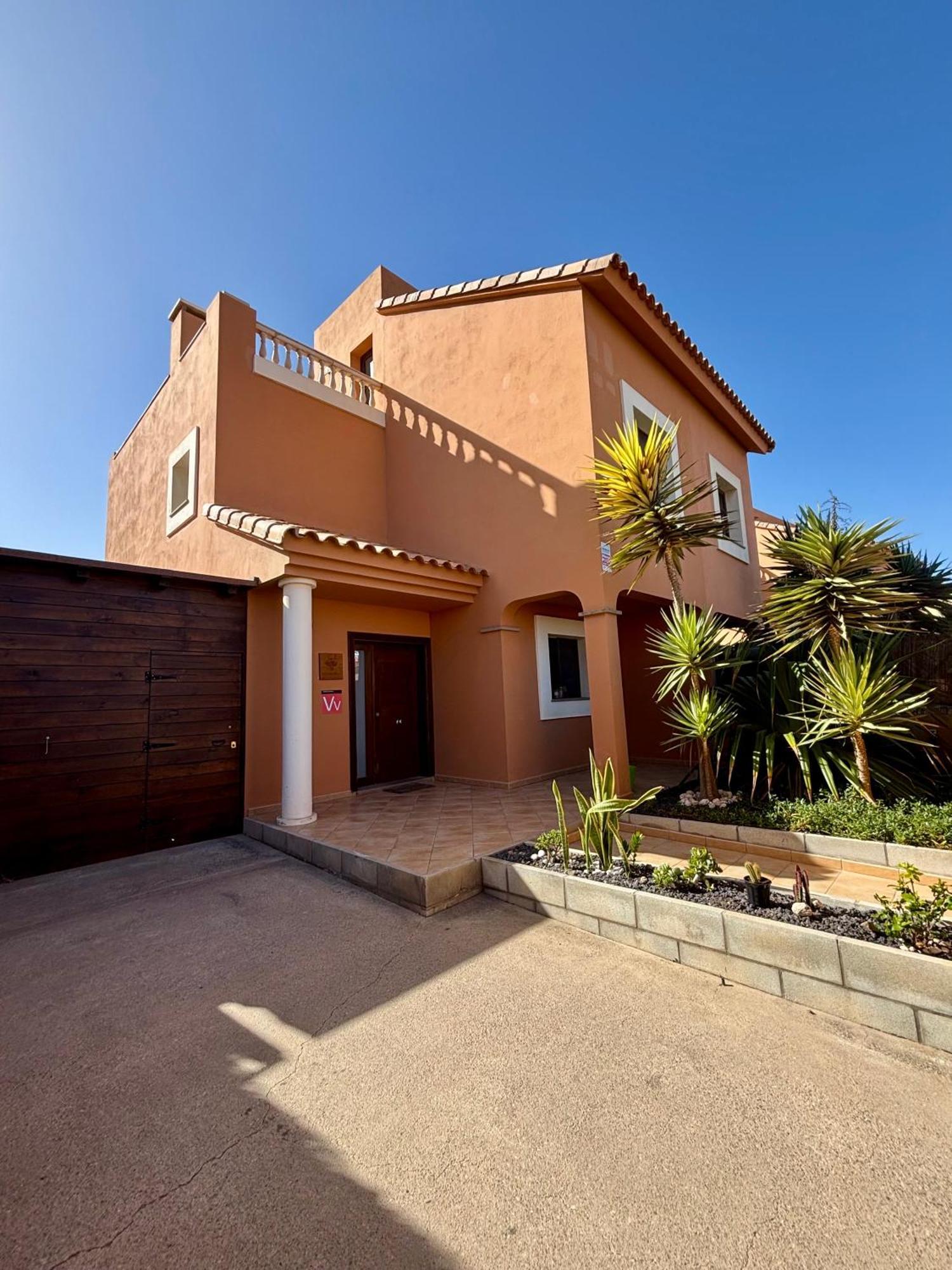Villa Tarabilla With Private Pool & Ocean Views Corralejo Exterior photo